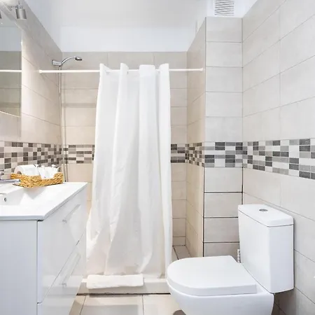 Aparthotel Comodoro- Ravel Los Cristianos (Tenerife)