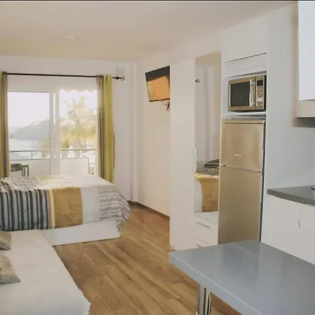 Aparthotel Comodoro- Ravel 3*