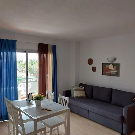 Comodoro- Ravel Los Cristianos (Tenerife)