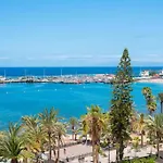 Comodoro- Ravel Los Cristianos (Tenerife)