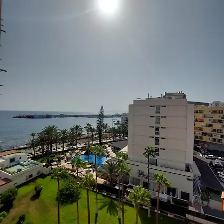Lägenhetshotell Comodoro- Ravel Los Cristianos (Tenerife)