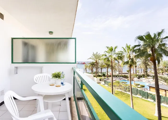 Comodoro- Ravel Hotel apartamentowy 3*