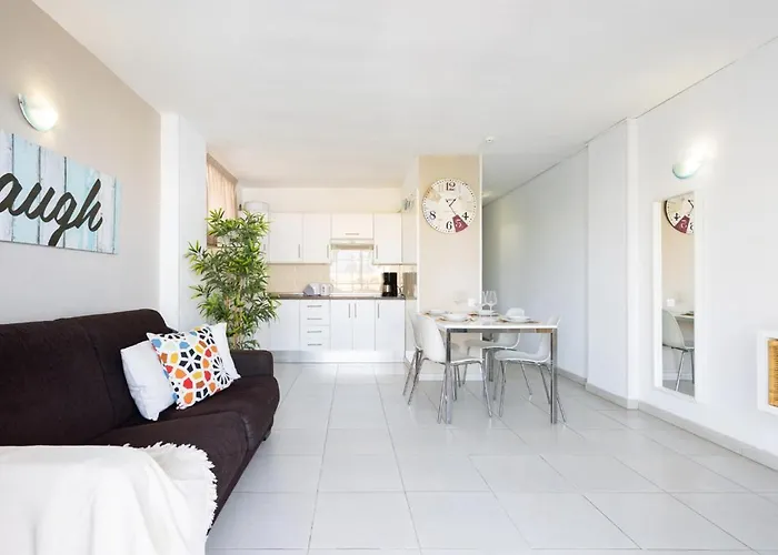 Comodoro- Ravel 3* ロスクリスティアーノス