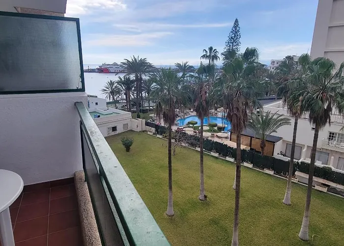 Hotel apartamentowy Comodoro- Ravel Los Cristianos (Tenerife)
