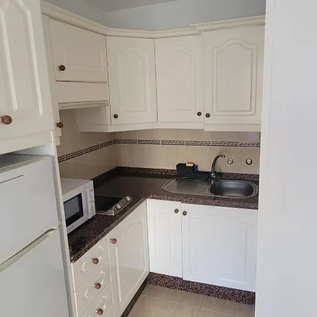 Comodoro- Ravel 3* Los Cristianos (Tenerife)