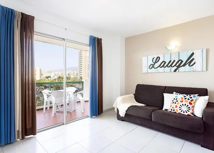 Apart-hotel Comodoro- Ravel Los Cristianos (Tenerife)